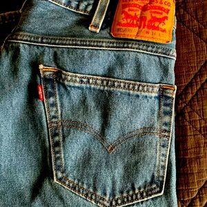 LEVIS MENS WESTERN FIT SIZE W 34  L 32